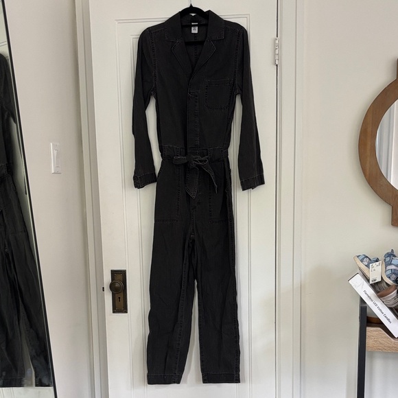 Chic Black Women's Jumpsuit - Picture 1 of 11